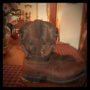 Ariat carbon Steel toe boots